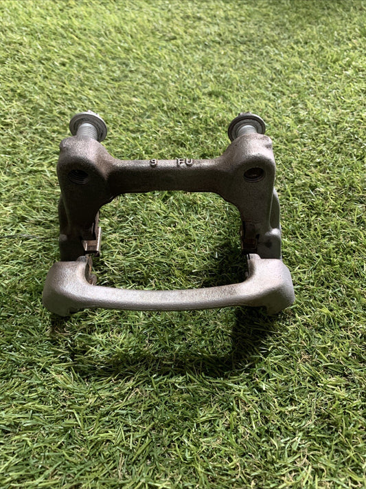 Supporto Porta Pinza Posteriore Sinistra Mercedes Classe B W247 2019 L72853AD