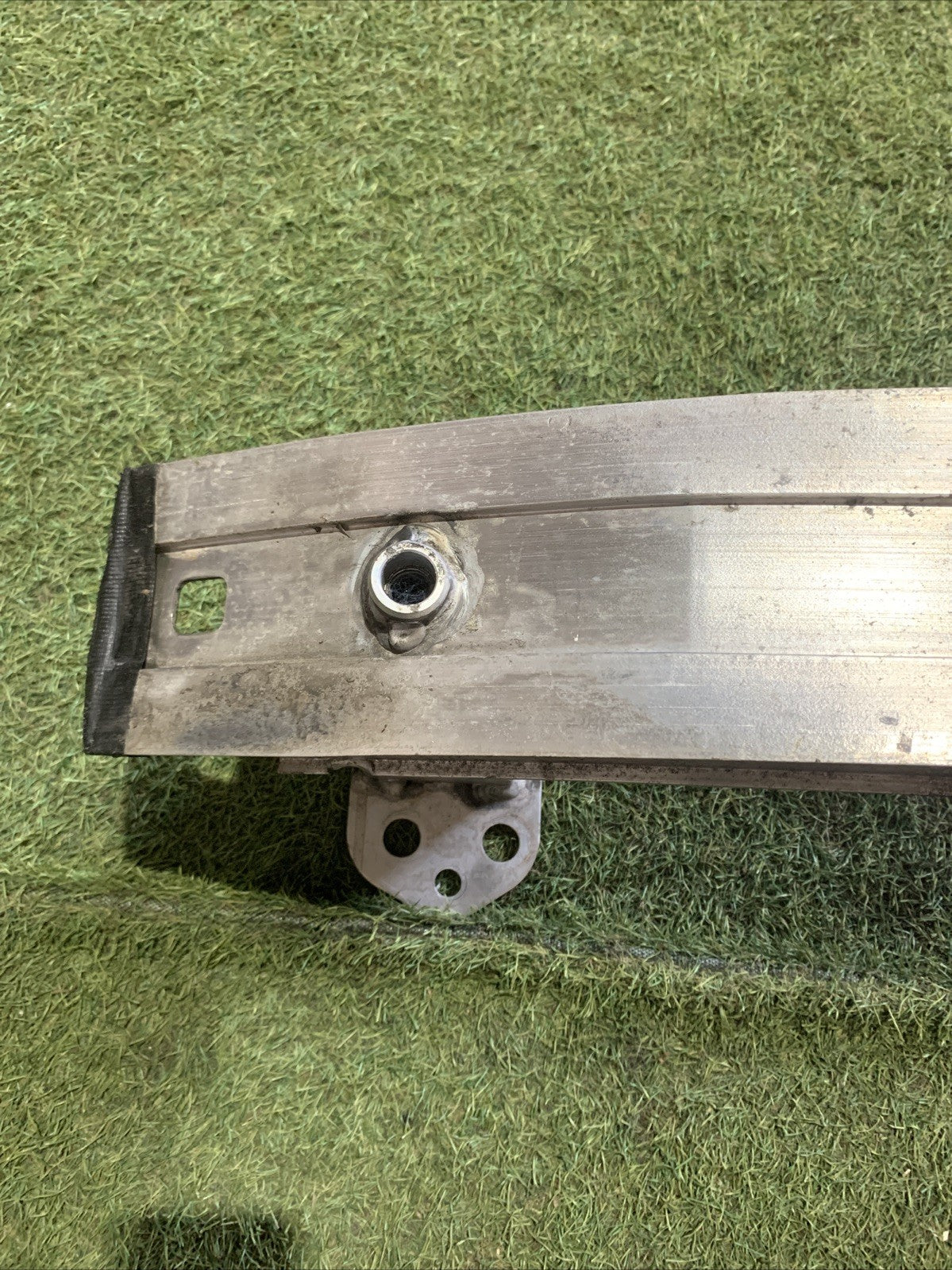 TRAVERSA PARAURTI ANTERIORE Alfa Romeo Giulietta (940) 2012 51805761.