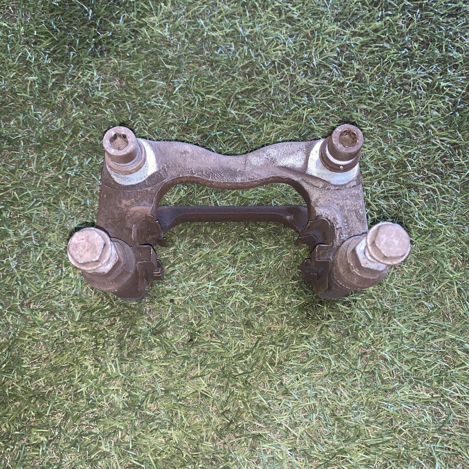 Porta Pinza Freno Posteriore Destra Alfa Romeo Giulietta 2.0