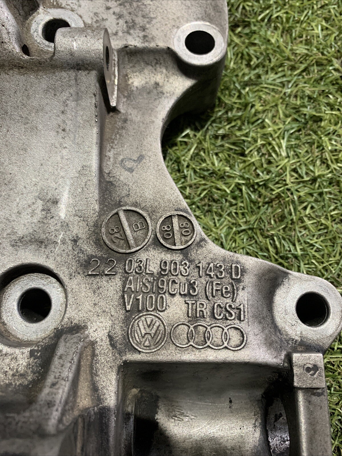 Supporto Alternatore Audi A3 8P 2.0 Diesel 170CV 03L903143D