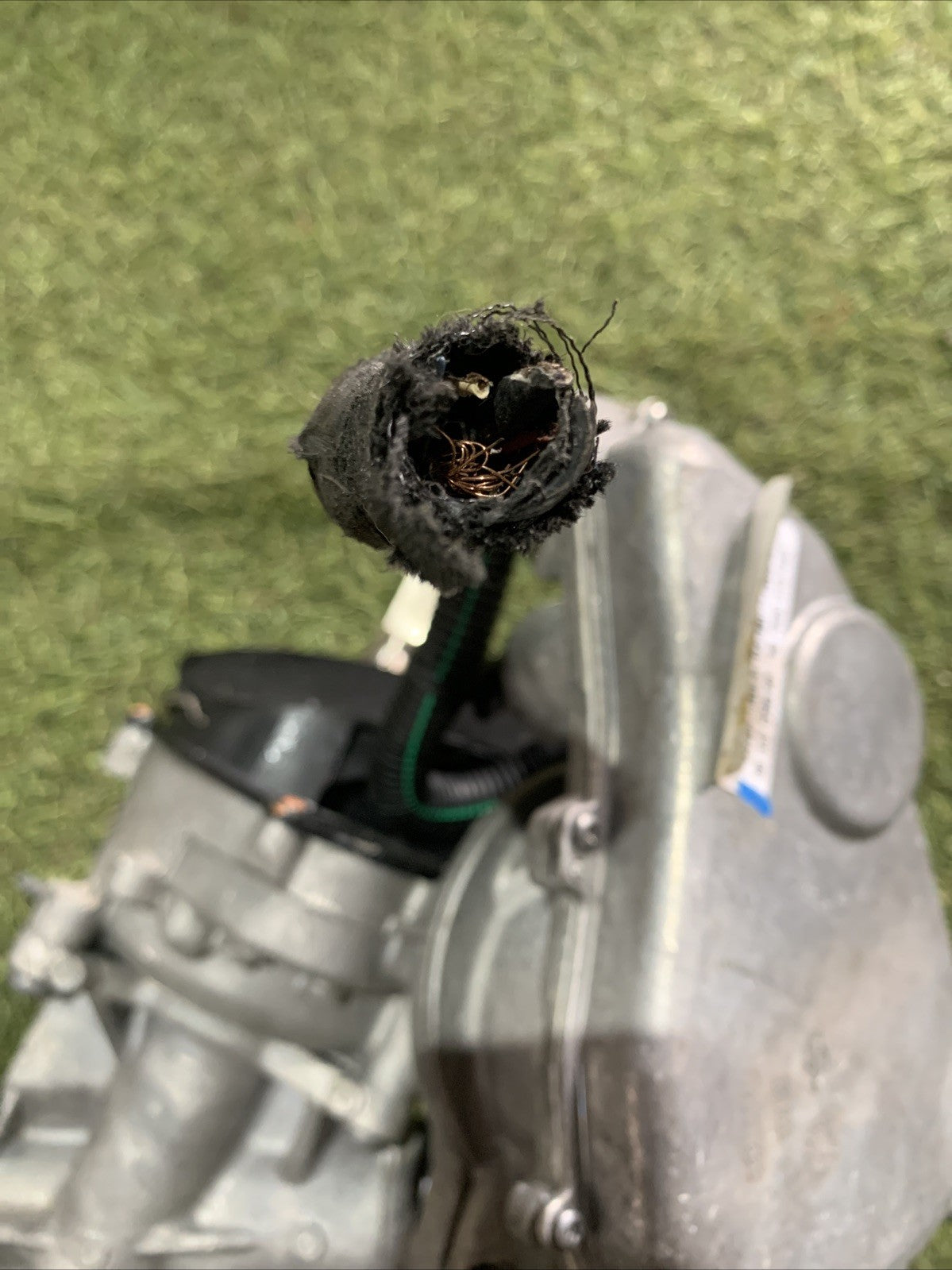 SCATOLA DELLO STERZO PEUGEOT 2008 Serie 9835259680 1.5 DIESEL  (19 )