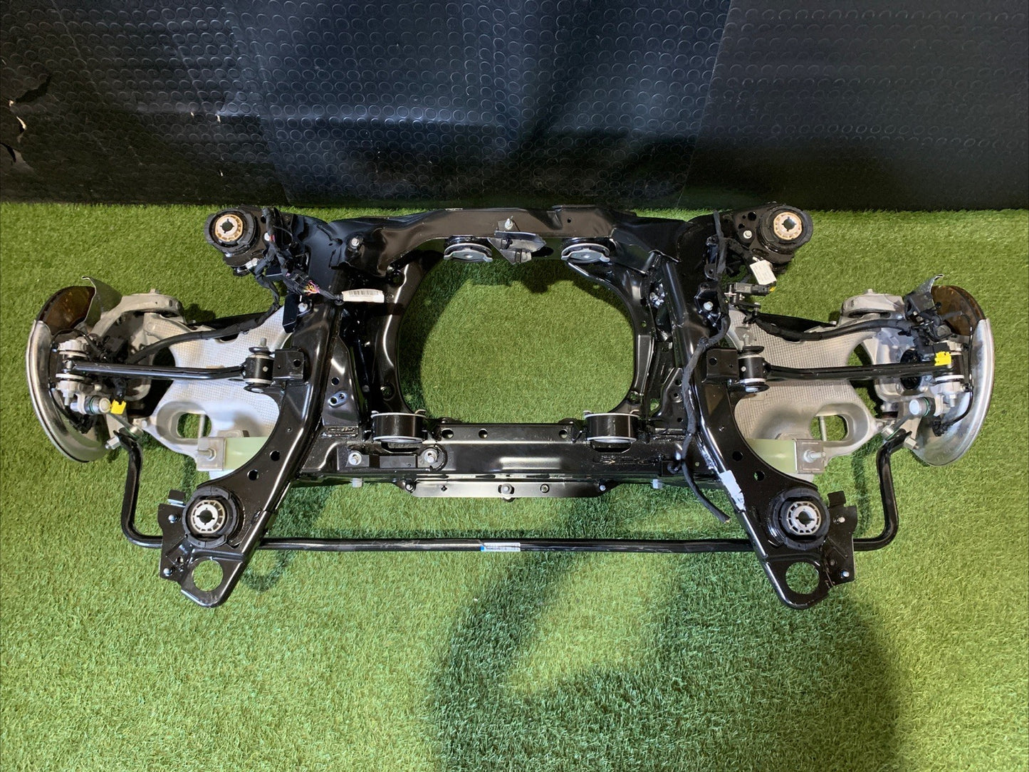 Ponte Assale Posteriore Volvo XC60 2025 2.0 Mild Hybrid 4WD 32315792