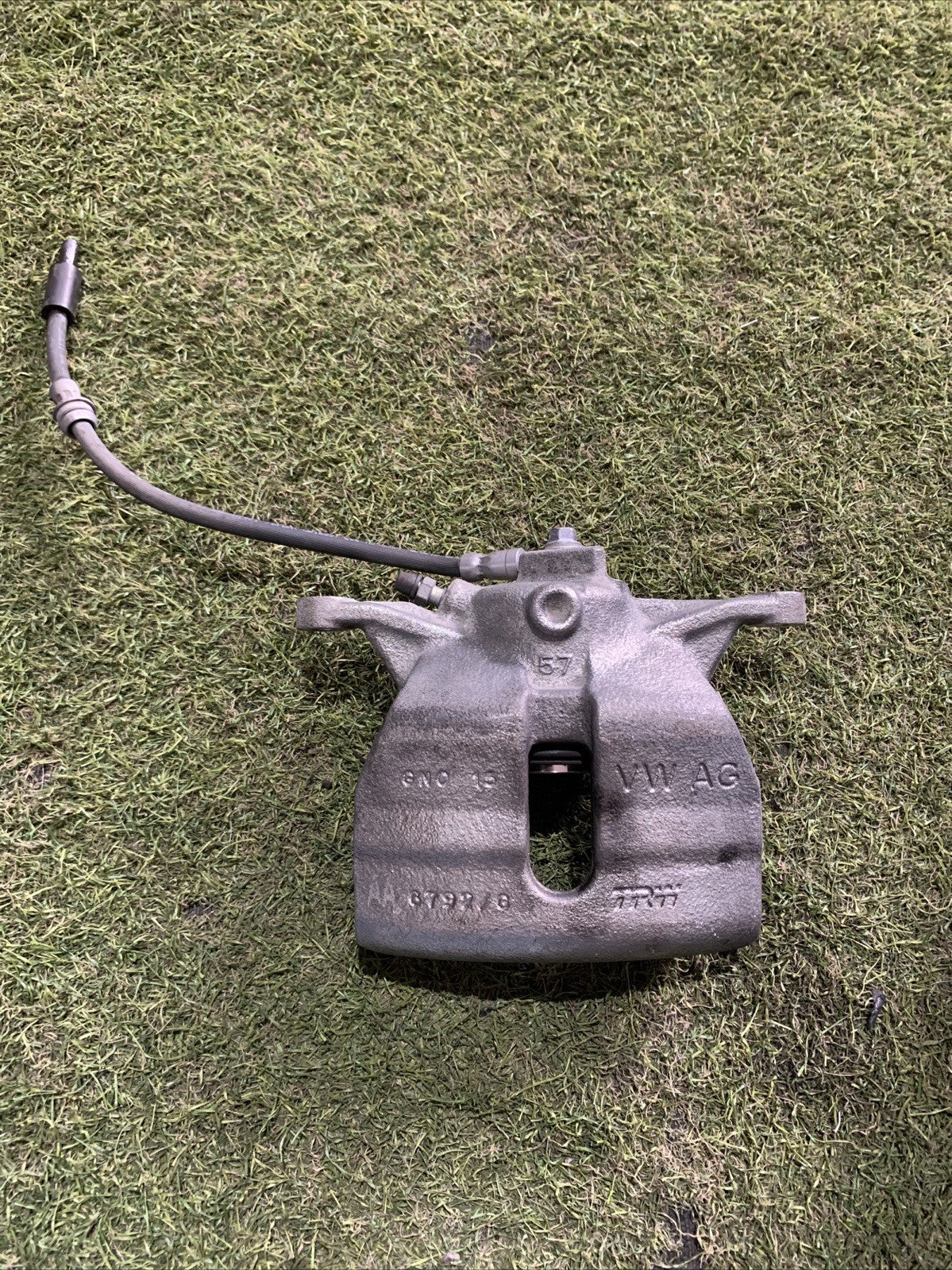 8V0615124 PINZA FRENO ANTERIORE DESTRA VOLKSWAGEN GOLF 7 1.6 D