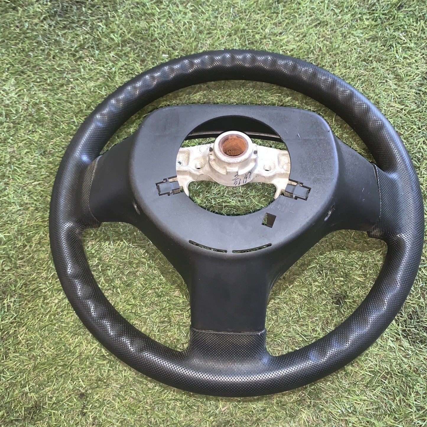 VOLANTE STERZO TOYOTA AYGO 1° SERIE (2005\2014) CITROEN C1 PEUGEOT 107