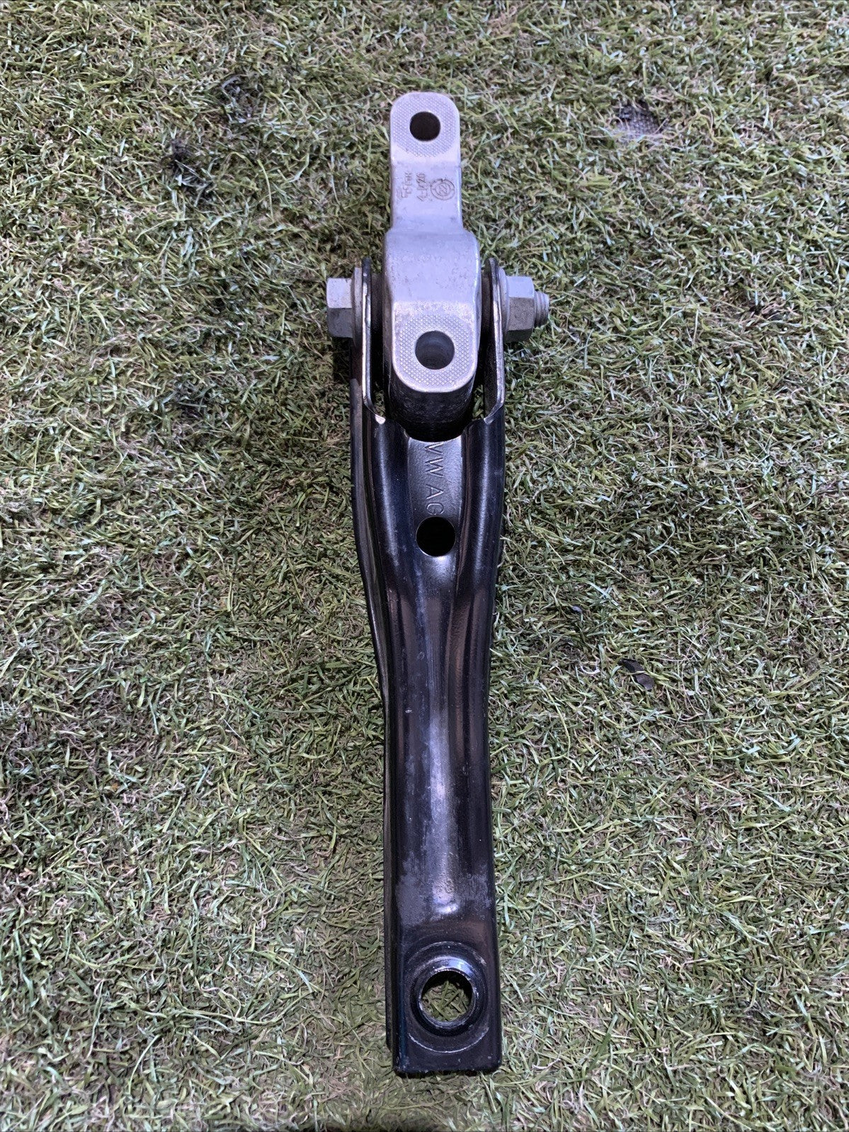 SUPPORTO CAMBIO BIELLETTA INFERIORE VOLKSWAGEN T-ROC 1.0 TSI 2023 5Q0199855P