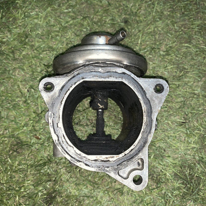 VALVOLA EGR VOLKSWAGEN GOLF 5 -  1.9 TDi ( 2003 > 2008 ) 038129637D ORIGINALE