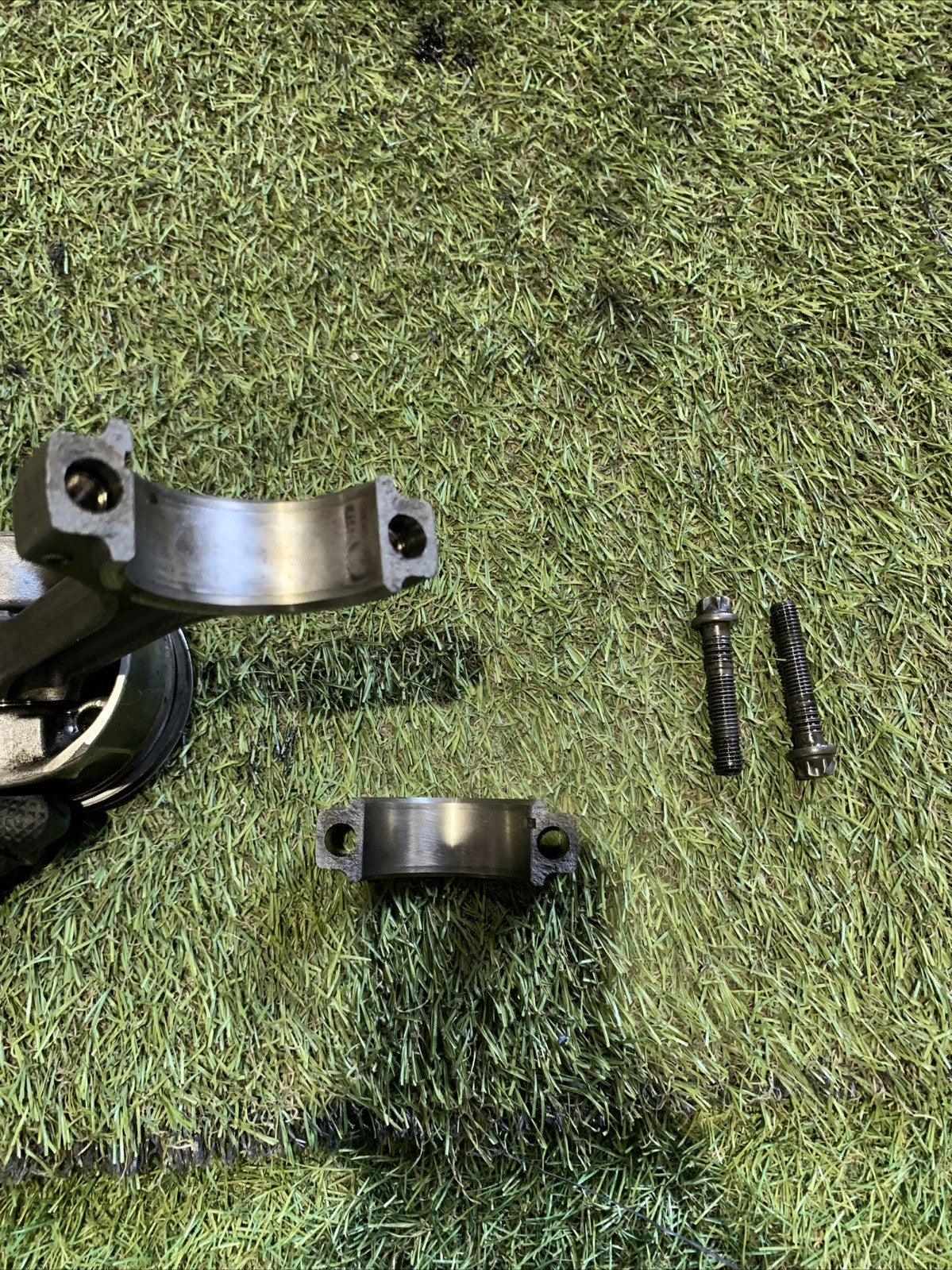 pistone motore mini one R56 2013 1.6 diesel (1)