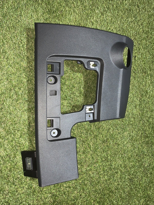 Modanatura Rivestimento Lato Guida Volkswagen T - Roc ( 2018 ) cod : 2GA858365