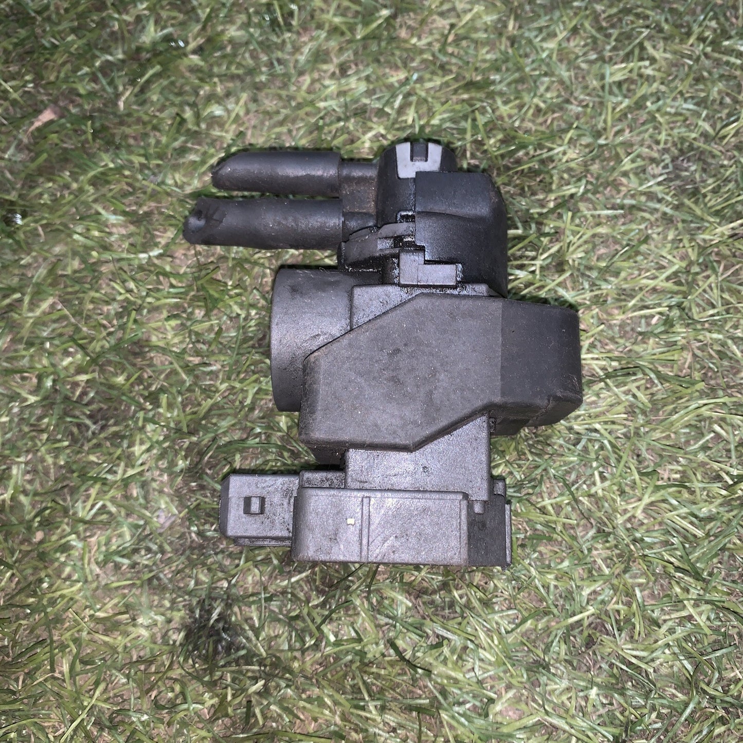 49568021R elettrovalvola RENAULT KANGOO  1.5 DCI 75 2009