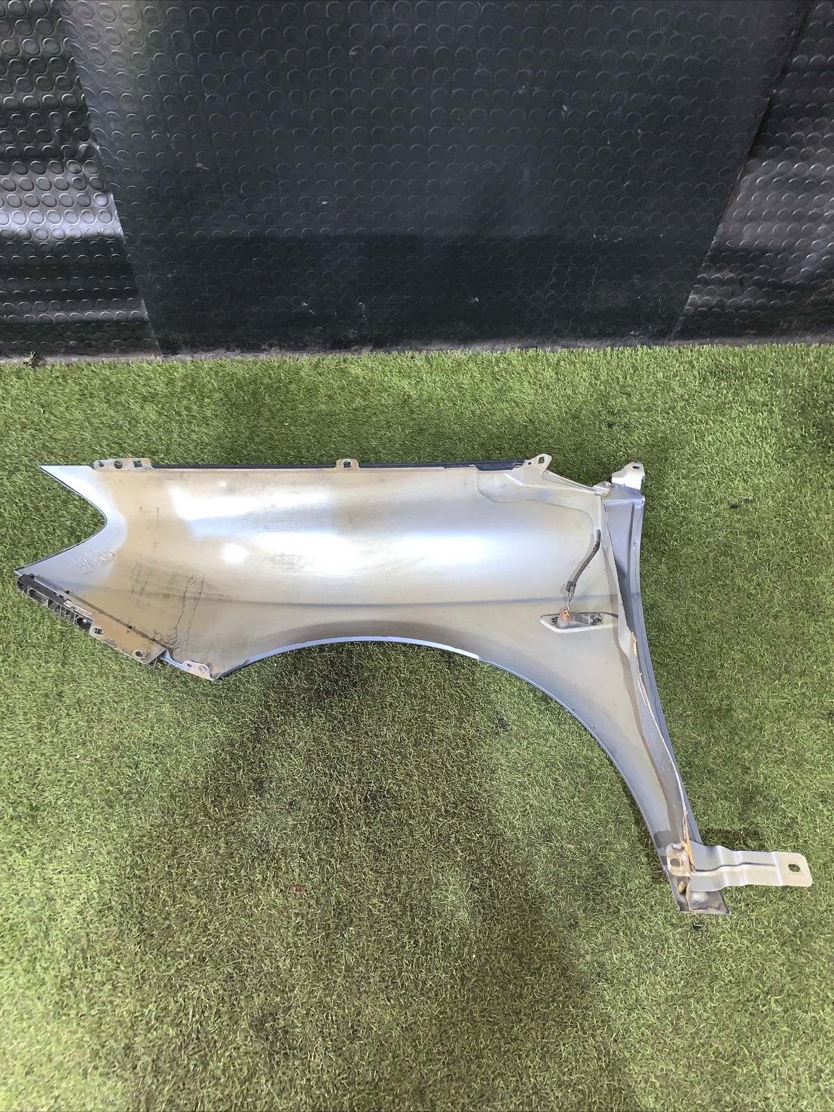 Parafango anteriore destro lancia delta 2008