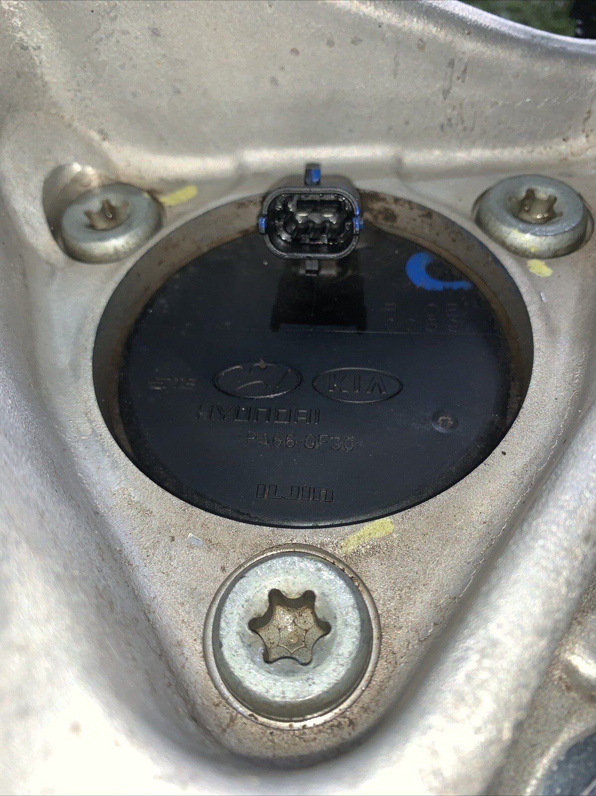 Mozzo Montante Fusello Posteriore Sinistro Kia Sportage 2023 1.6 Hybrid 