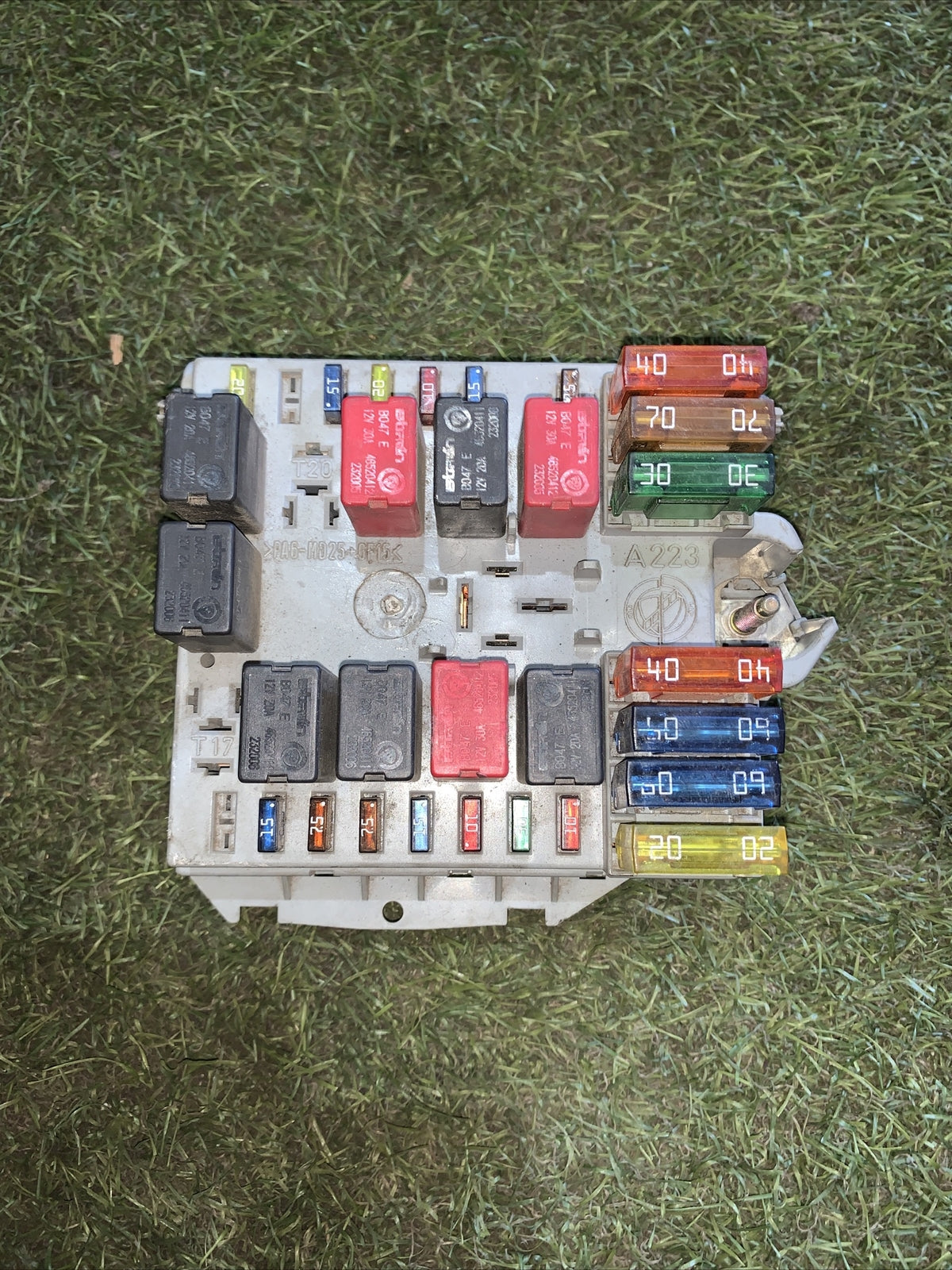 46835603 CENTRALINA PORTAFUSIBILI FUSIBILIERA FIAT PUNTO (188) 1.3 (2003\2007)