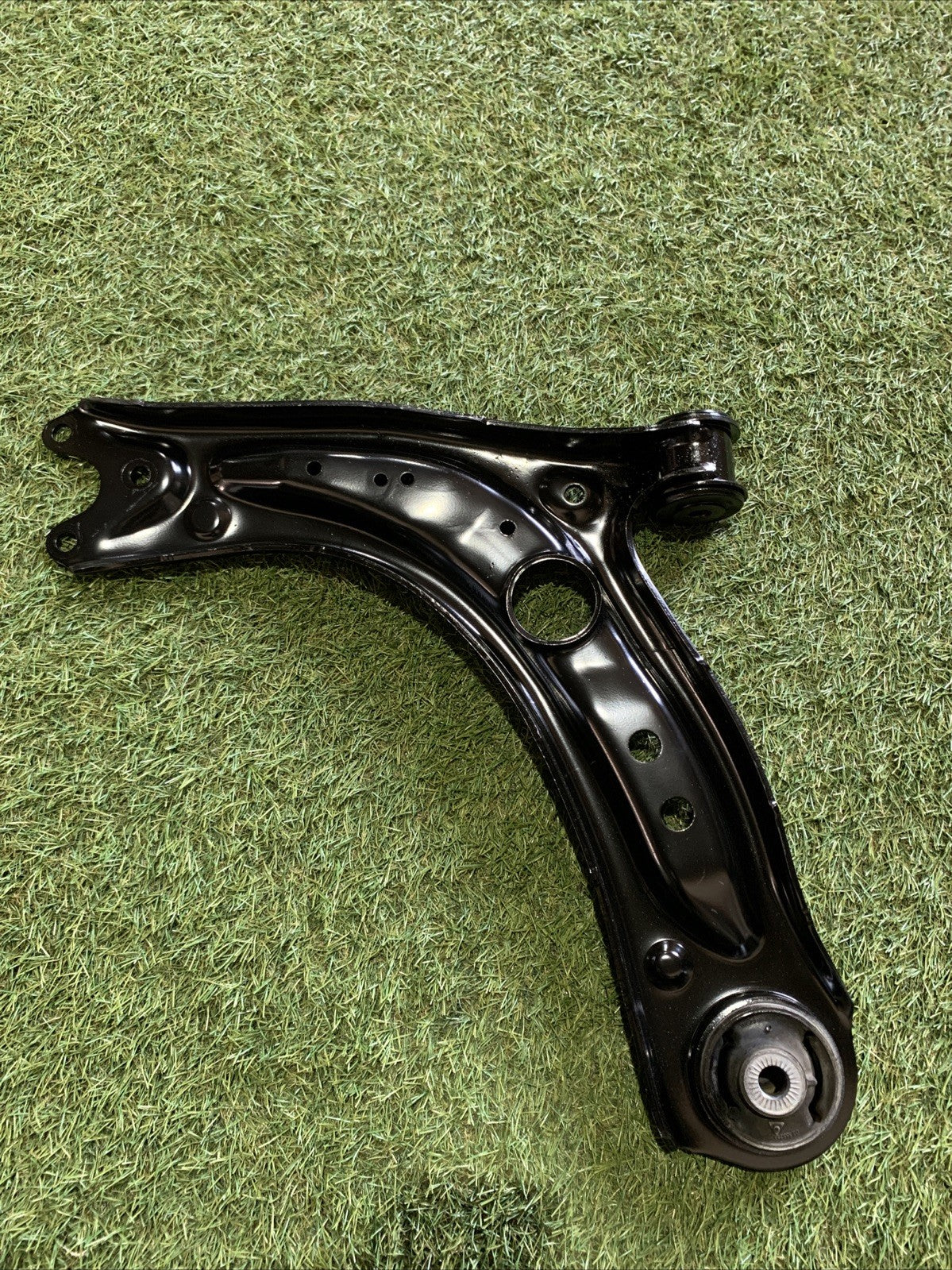 BRACCIO OSCILLANTE ANTERIORE DESTRO DX VOLKSWAGEN T-ROC 1.0 TSI 2023 5WA407152