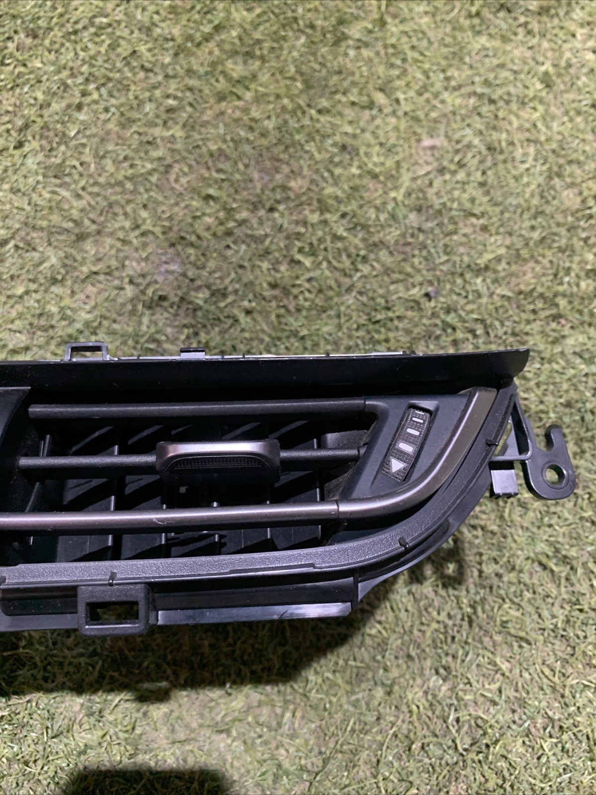 55670F4010 Bocchetta aria cruscotto centrale TOYOTA CHR 1.8B IBRIDA 2017