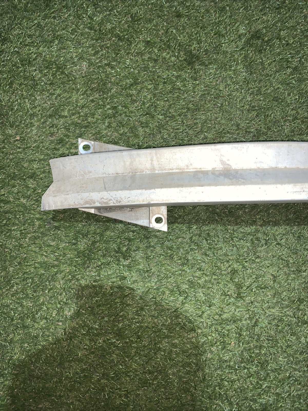 8P3807309A TRAVERSA PARAURTI POSTERIORE AUDI A3 3 Porte