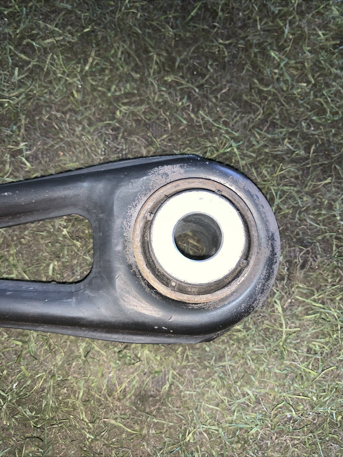 Braccio oscillante posteriore inferiore Sinistro Audi Q7 2006 3.0D 7L8501529A