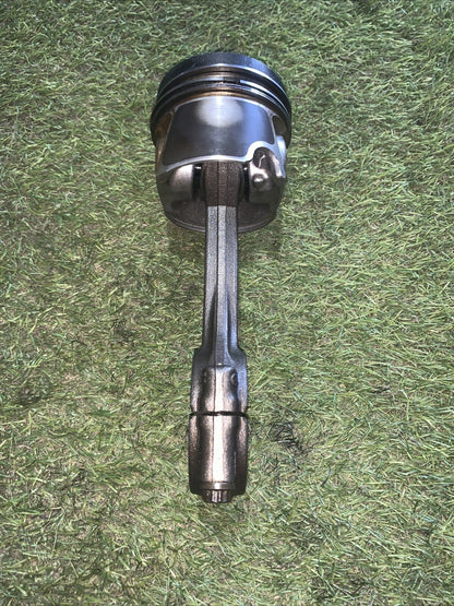 Pistone Motore Volkswagen Golf 7 2.0 GTD 184CV VWSL204LM (2)