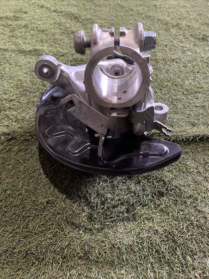 Mozzo Montante Fusello Anteriore Destro Volkswagen Tiguan 2023 1.5B 5Q0407258A