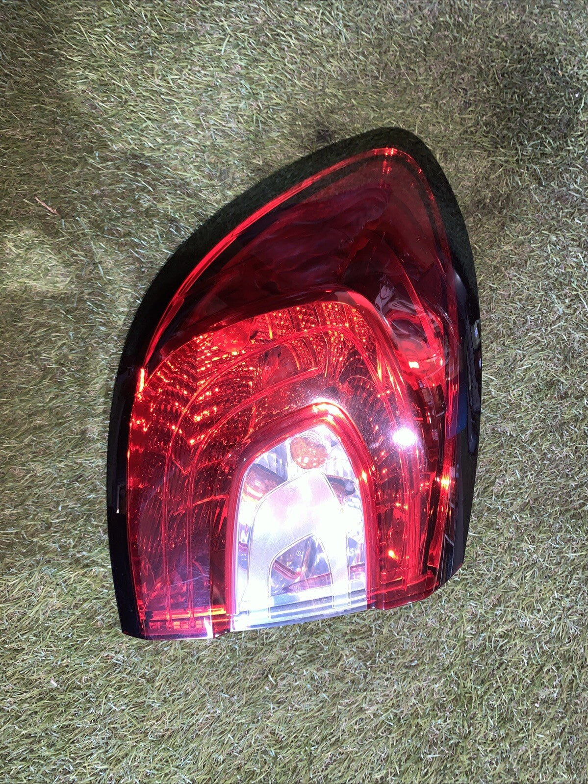 STOP FANALE POSTERIORE SINISTRO RENAULT Captur Serie 265558548R