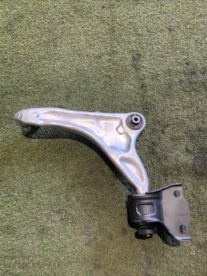 BJ32-3A052-AG BRACCIO OSCILLANTE ANTERIORE DESTRO LAND ROVER RANGE ROVER EVOQUE 