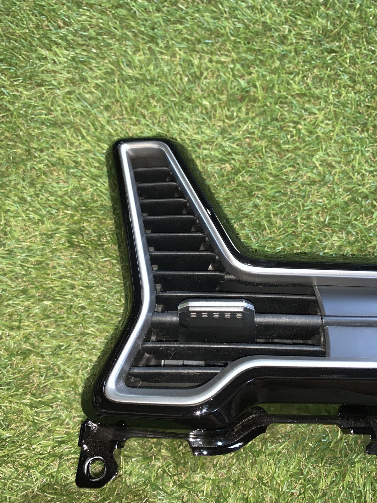 Aeratore Destro X847M5-R2000 per KIA SPORTAGE 2023