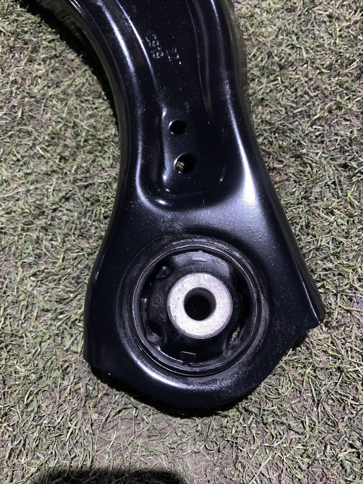 BRACCIO OSCILLANTE ANTERIORE SINISTRO SEAT ARONA 2024 1.0 BENZINA 2Q0407151D