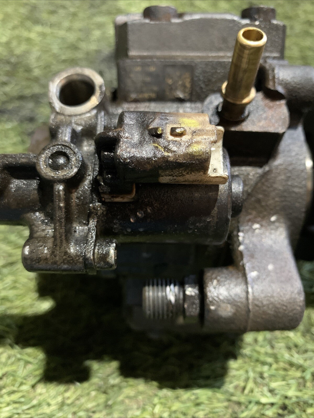 Pompa Iniezione Peugeot 2008 1.6 9H05 2016 9672605380 A2C53381555