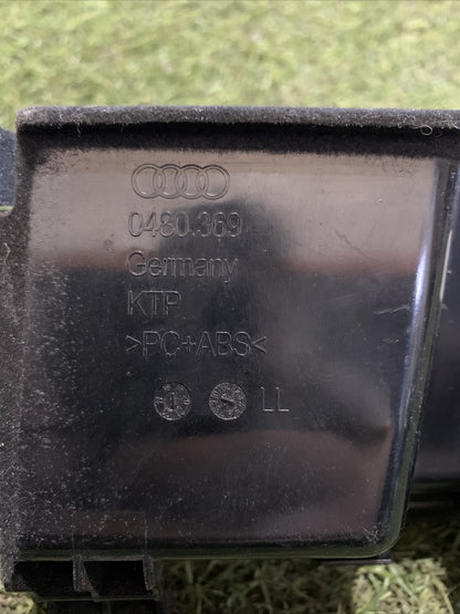 SPORTELLINO PORTA OGGETTI AUDI Q3 2021 0480369