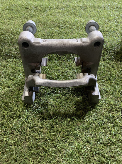 Porta Pinza Freno Posteriore Destra Peugeot 2008 2022 1643574680