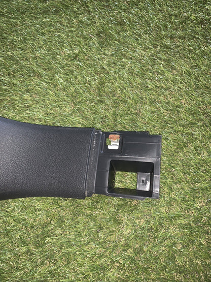 RIVESTIMENTO VANO PIEDI LATERALE ANTERIORE DESTRO AUDI Q7 2016 4M1867272A