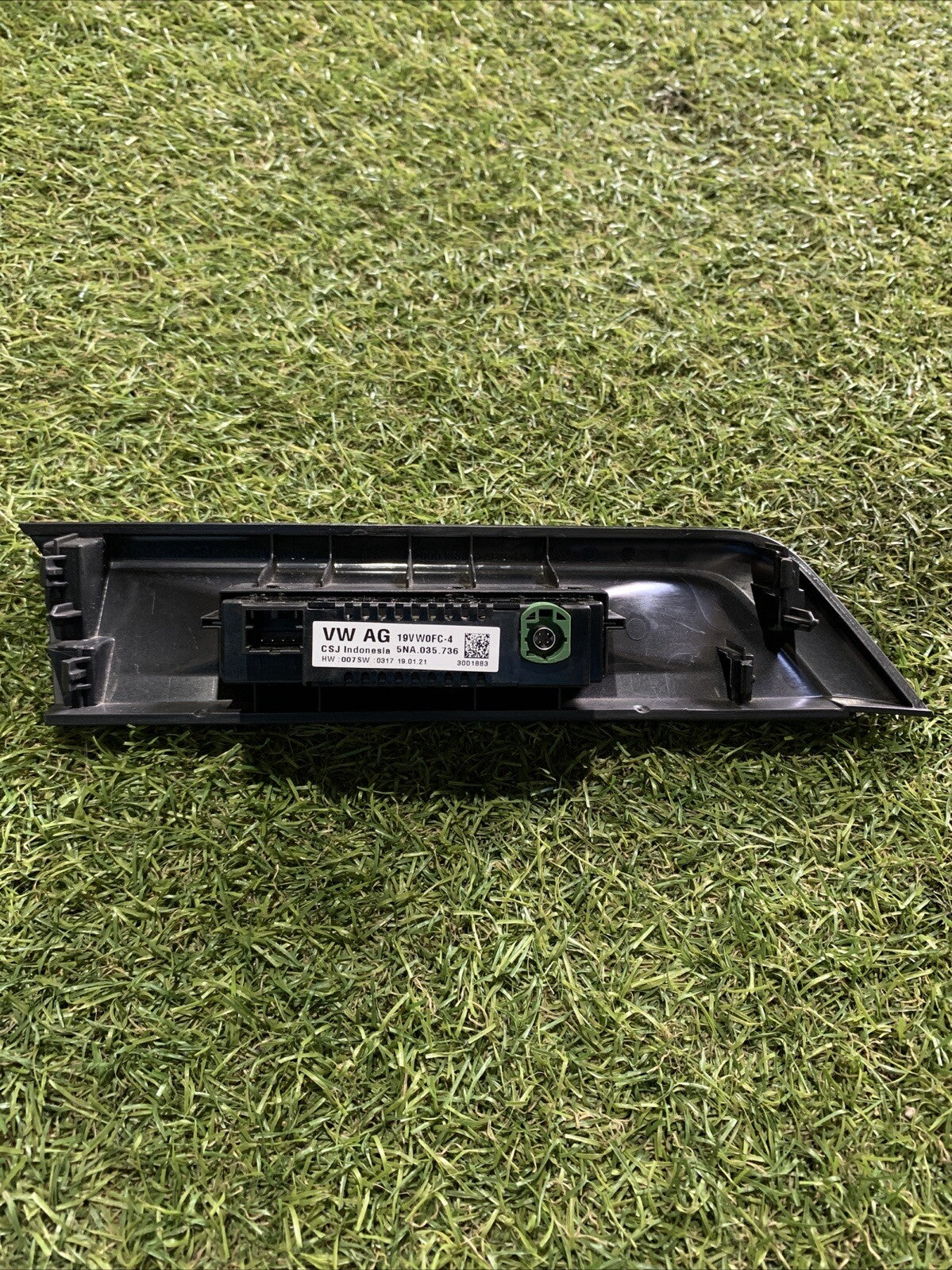 Porta Ingresso USB Volkswagen Golf 8 5NA035736