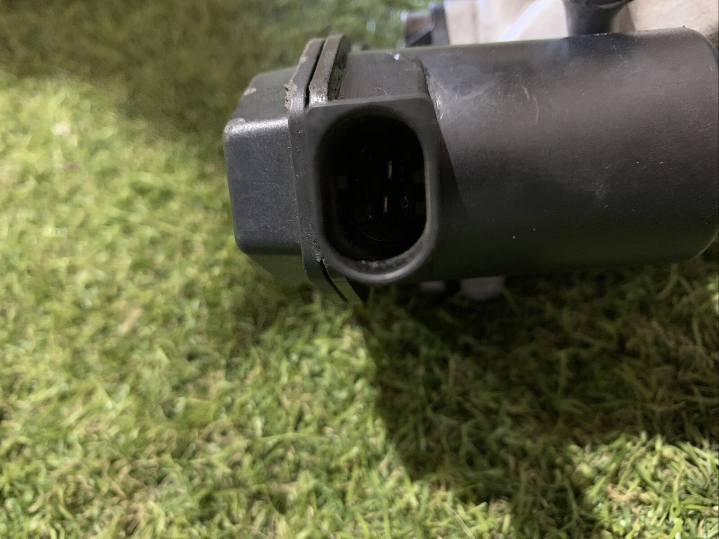 Pinza Freno Posteriore Destra Peugeot 208 2022 9842295180