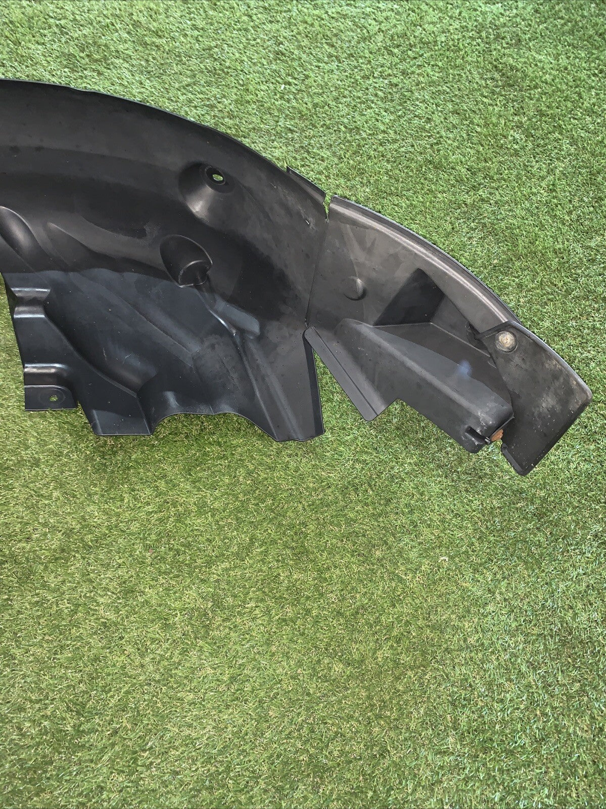 PASSARUOTA POSTERIORE DESTRO RENAULT Captur Serie 767485416R (13>)