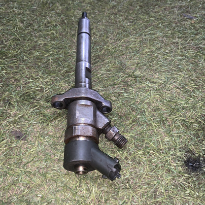 Iniettore Peugeot 2008 1.6 Diesel 0445110239