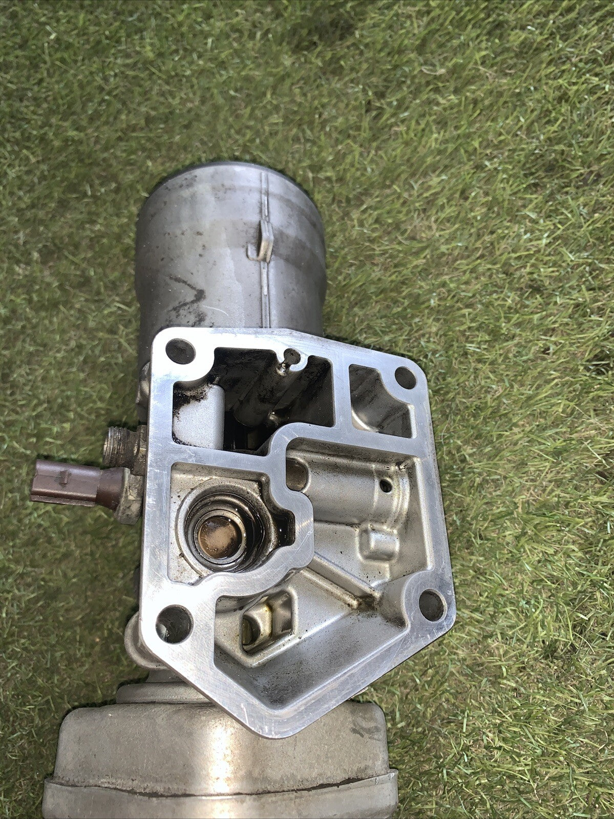 PORTAFILTRO OLIO AUDI A3 2.0 TDI 2006 045115389G (2)