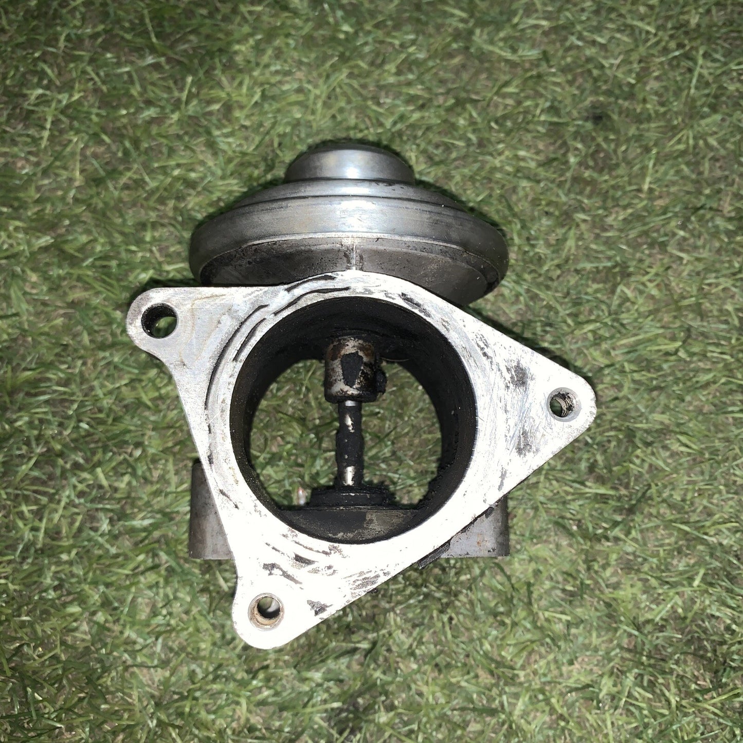 VALVOLA EGR VOLKSWAGEN GOLF 5 -  1.9 TDi ( 2003 > 2008 ) 038129637D ORIGINALE