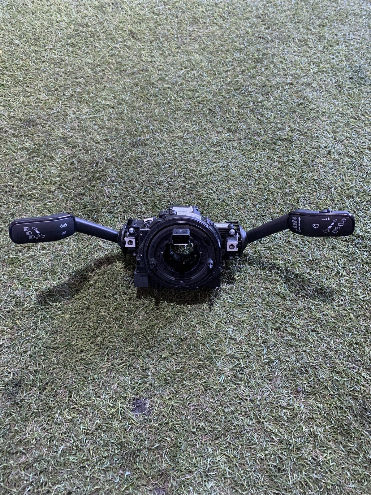 DEVIOLUCI COMPLETO PER VOLKSWAGEN T-Roc Serie 5Q1953521JH 2023