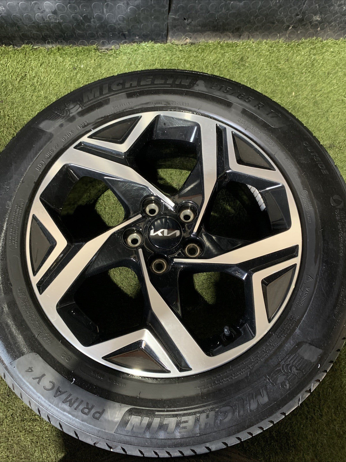 Cerchi In Lega Da 17 Con Gomme Kia Sportage 2023 52910-R2100