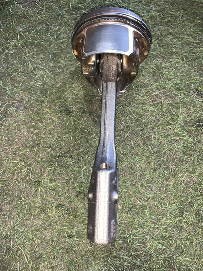 Pistone Motore Con Biella Volkswagen Golf 7 2.0 GTI 245CV 06KBF (1)