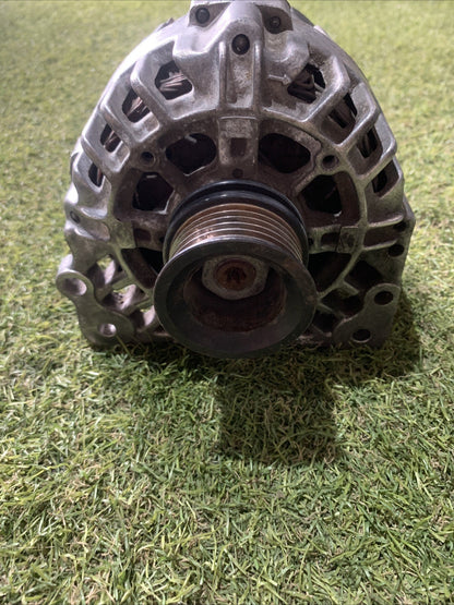 ALTERNATORE PER VOLKSWAGEN Polo 3° Serie 037903025G Benzina 1.4 (94>01)