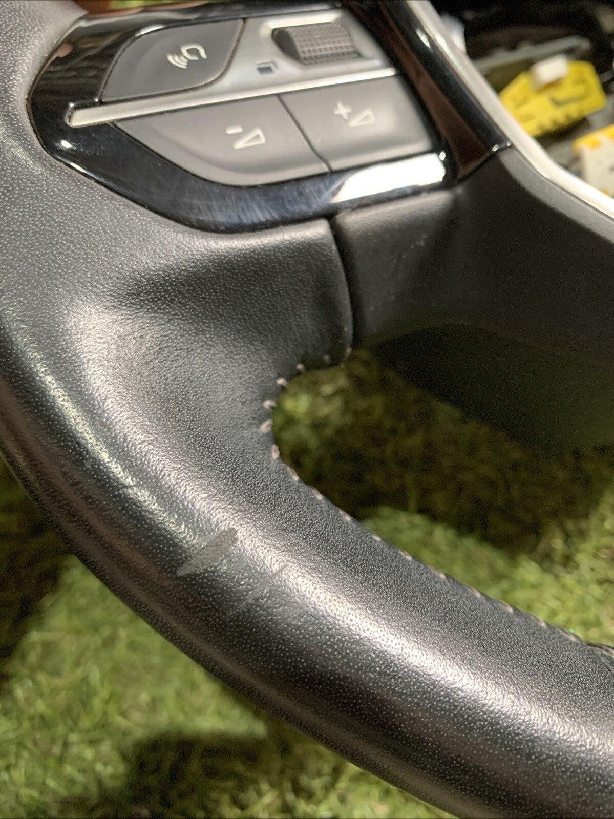 Volante Sterzo Peugeot 208 2020 98255044ZD (3)