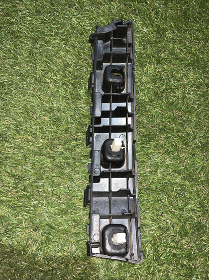 STAFFA DX PARAURTI POSTERIORE Kia Sportage (NQ5) 2023 86652-R2000