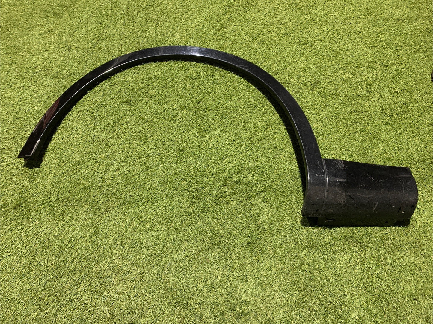 Modanatura Parafango Archetto Anteriore Sinistro Maserati Levante 670035626