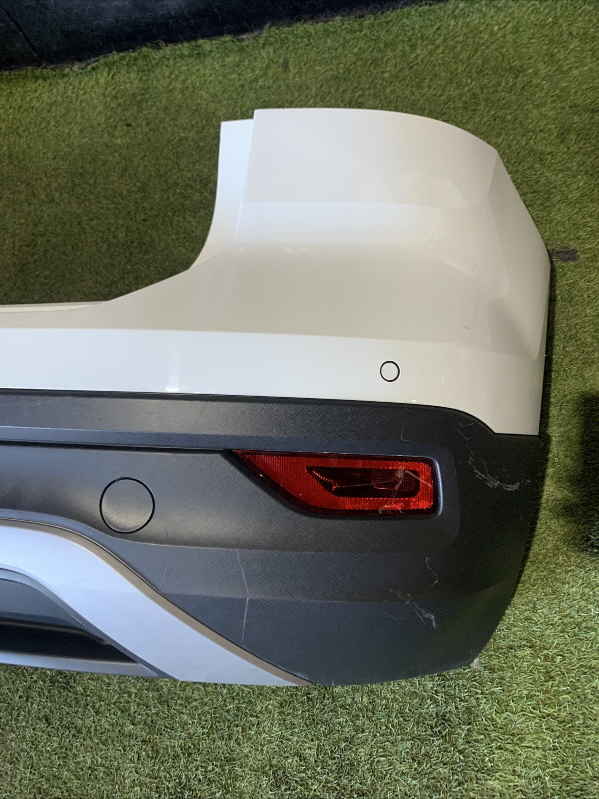 PARAURTI POSTERIORE COMPLETO VOLKSWAGEN T-CROSS  2019 IN POI CON SENSORI