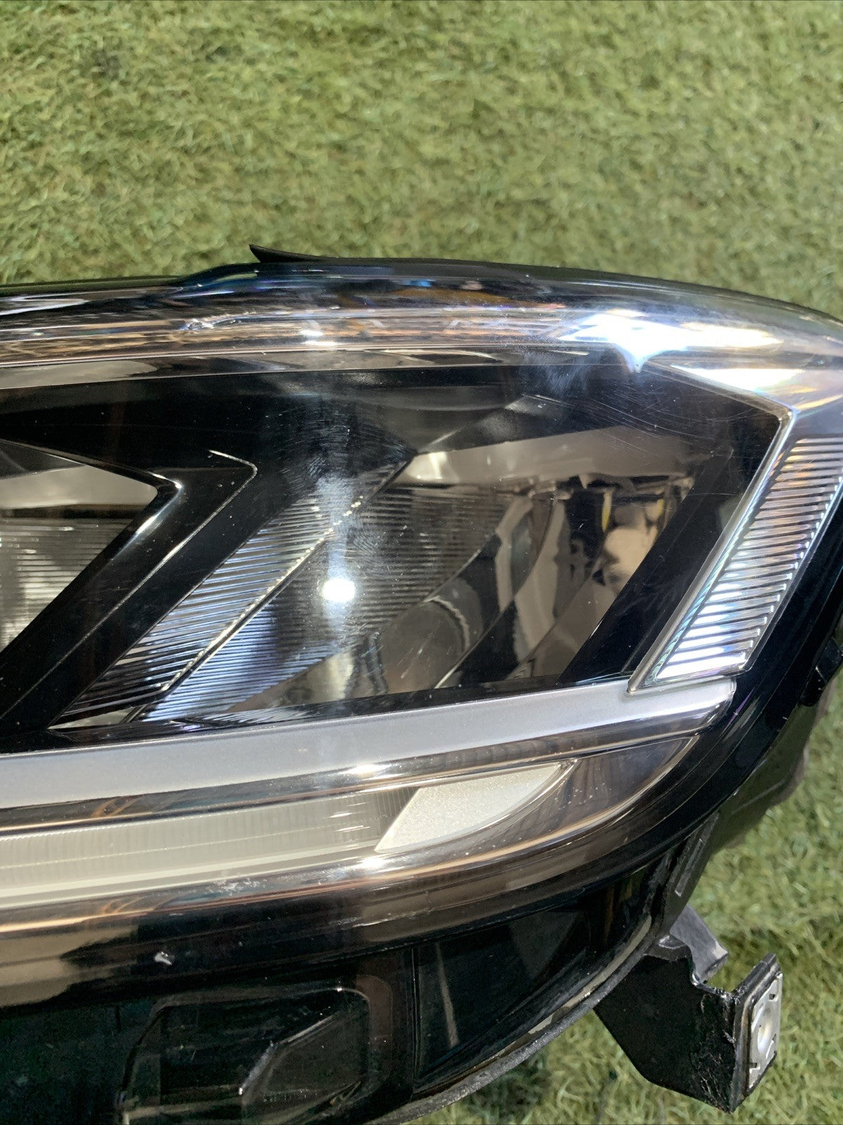 Faro Fanale Headlight Anteriore Sinistro Volkswagen T-Roc 2024 2GA941005F (2)