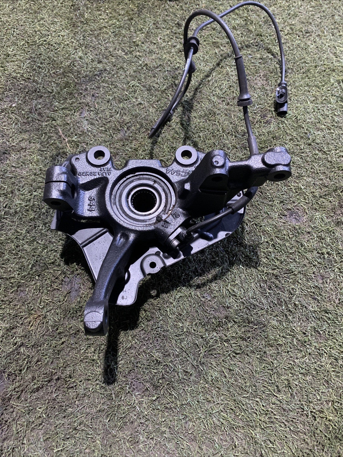 Mozzo Montante Fusello Anteriore Destro Lancia Ypsilon Dal 2011 1.3 Diesel (2)