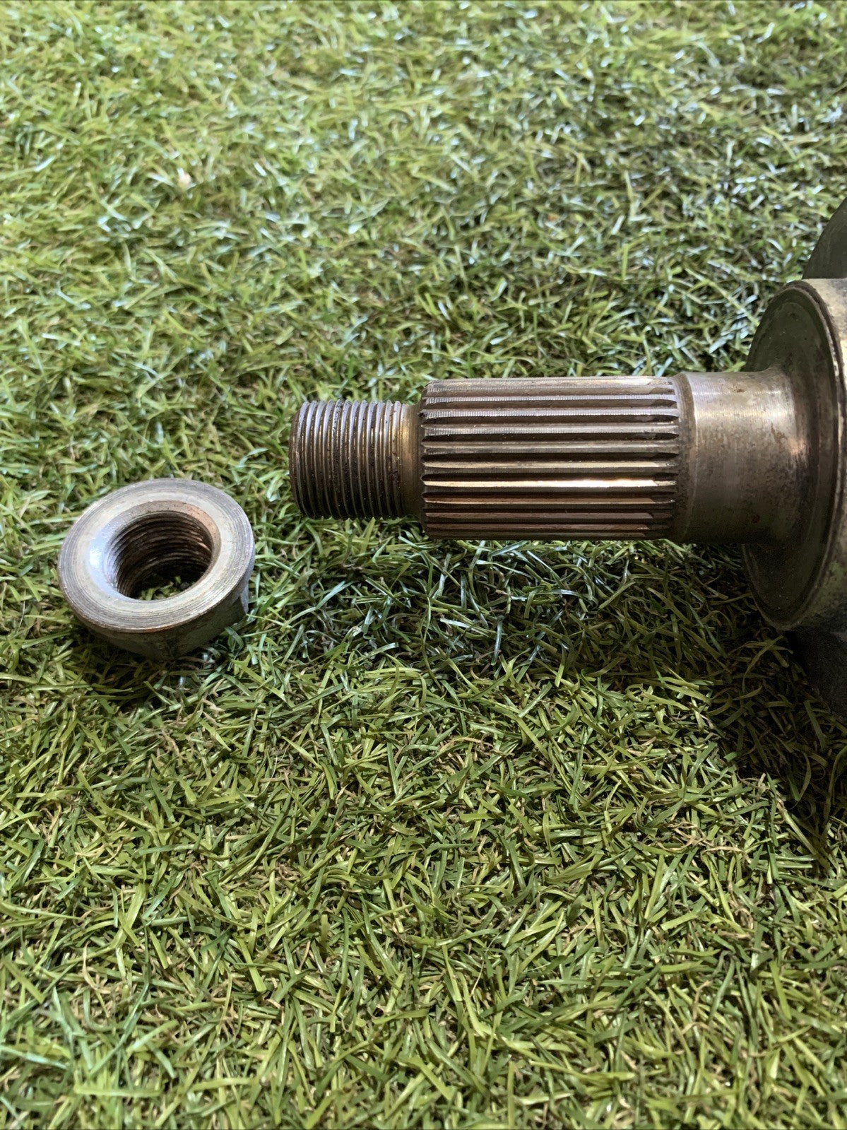 44102-55L80 SEMIASSE SEMIALBERO ANTERIORE SINISTRO FIAT SEDICI 2.0 D