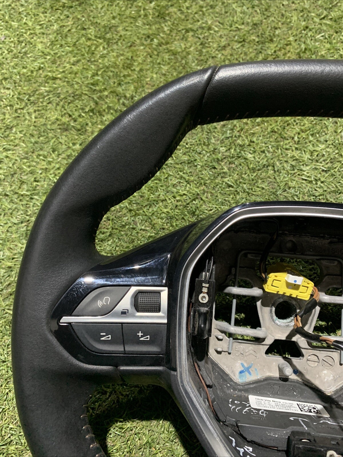 Volante Sterzo Peugeot 3008 2019 98105486AU