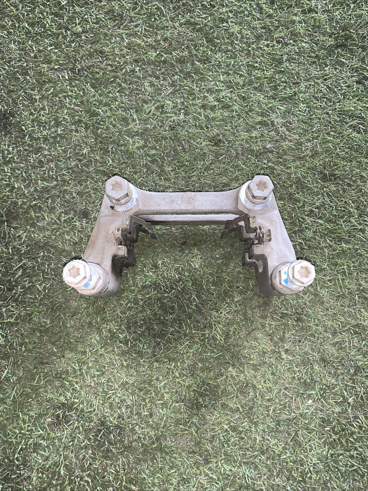 Porta Pinza Freno Posteriore Sx Fiat 500X 1.3 Anno 2018 Originale 355795C (2)