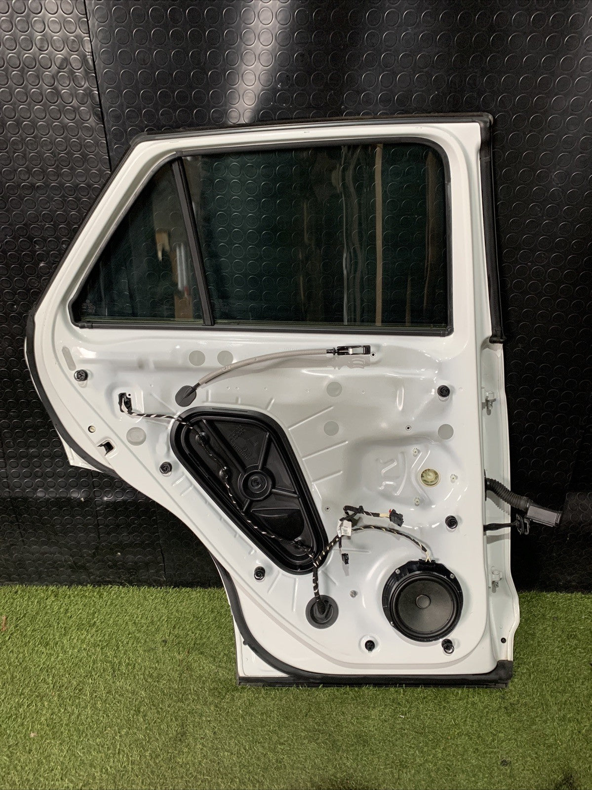 PORTA PORTIERA SPORTELLO  POSTERIORE SINISTRO SX VOLKSWAGEN T-ROC 2024